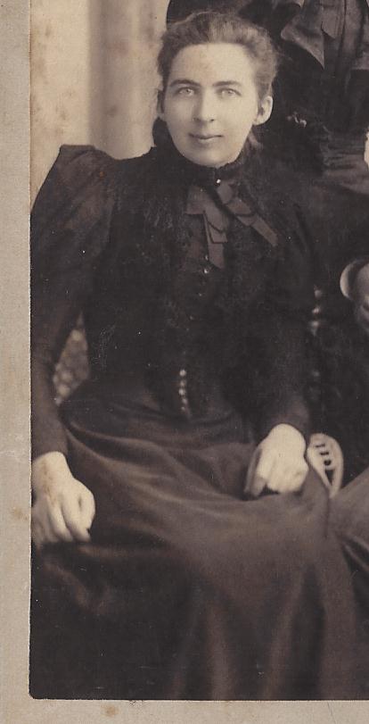 Photo of photos/Sarah McLennan 1867 PEI - 1963 NZ portrait